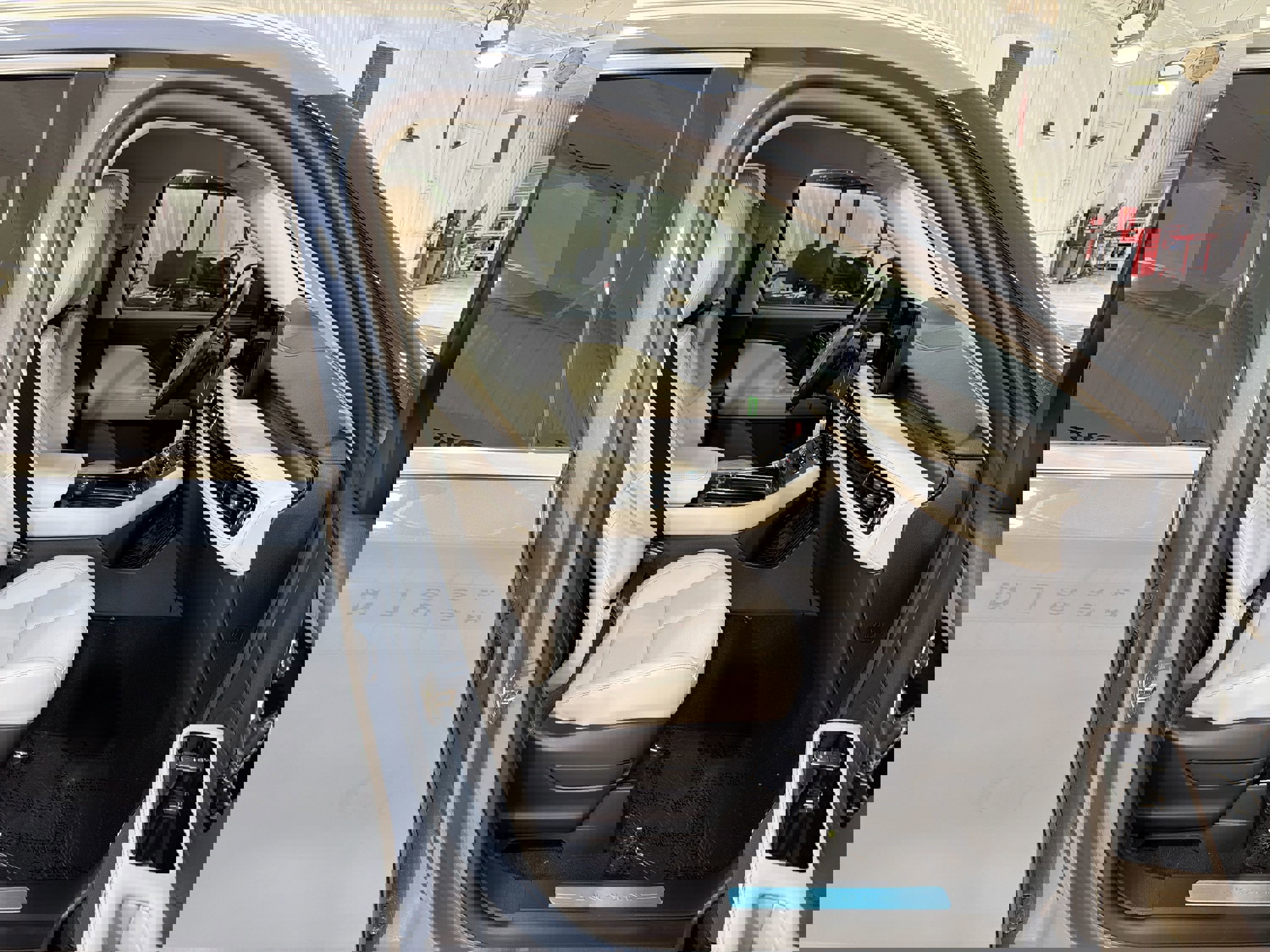 New 2026 Lincoln Aviator AWD image 29