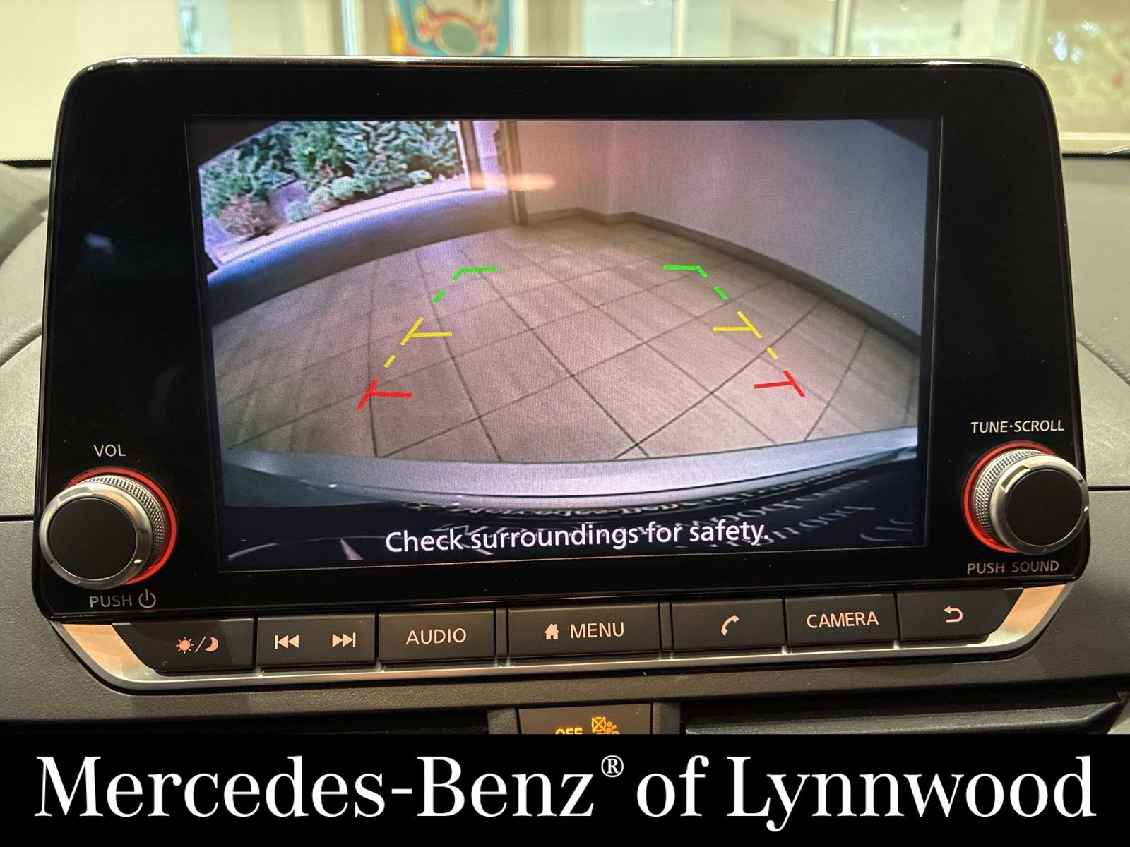 Used 2023 Nissan Altima 2.5 SV image 13