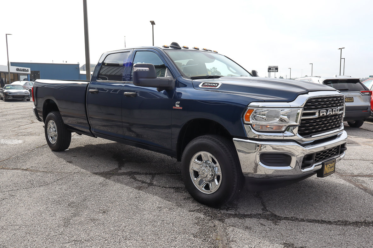 Used 2024 RAM 3500 Tradesman w/ Towing Technology Group image 3
