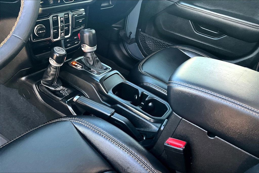 Used 2024 Jeep Wrangler Sahara w/ Technology Group image 23