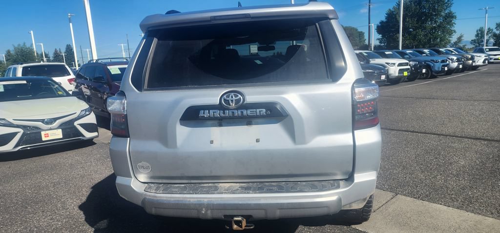Used 2019 Toyota 4Runner TRD Off-Road Premium AWD/4WD image 2