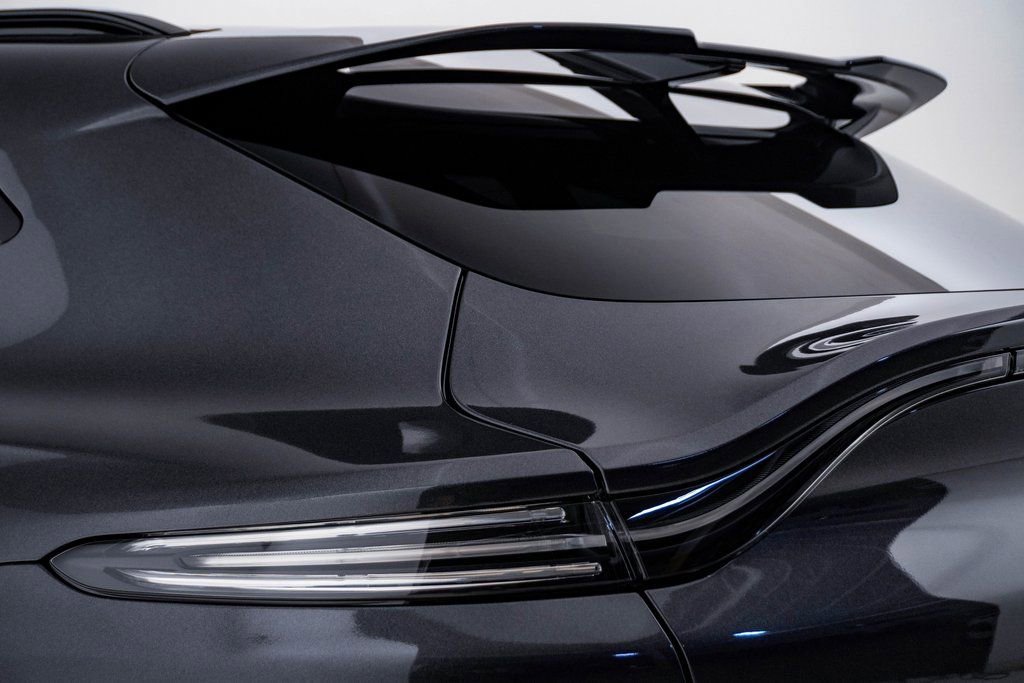 New 2026 Aston Martin DBX 707 image 13