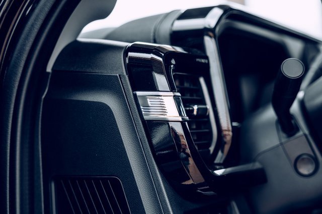 New 2026 Ford F250 Lariat w/ Black Appearance Package image 35