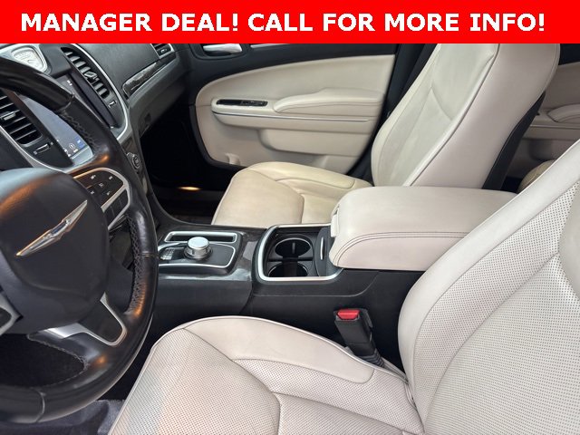 Used 2019 Chrysler 300 Limited image 18