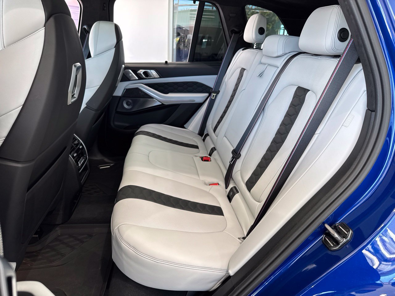 Used 2025 BMW X5 M Competition w/ Executive Package AWD/4WD image 38