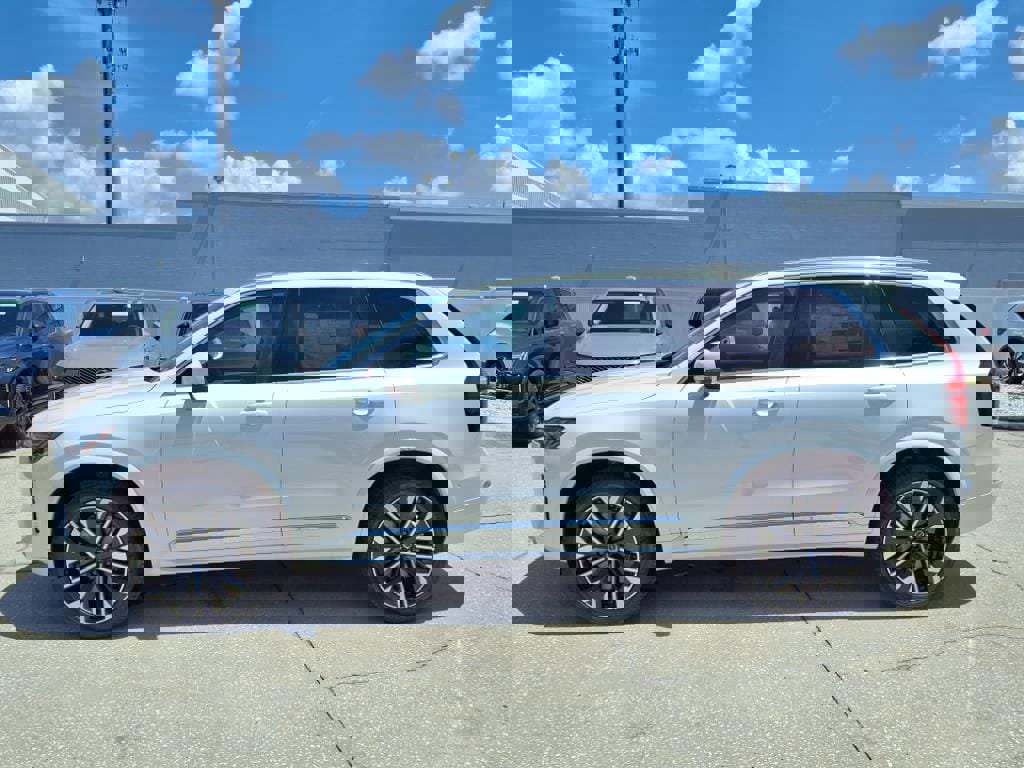 New 2026 Volvo XC90 B6 Ultra image 4