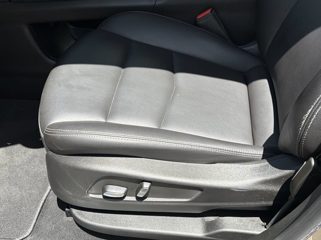 Certified 2023 Cadillac XT5 Luxury FWD image 23