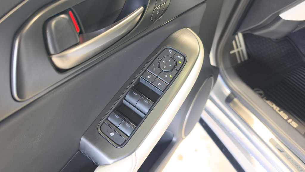 New 2026 Lexus IS 350 F Sport w/ Technology Package AWD/4WD image 13