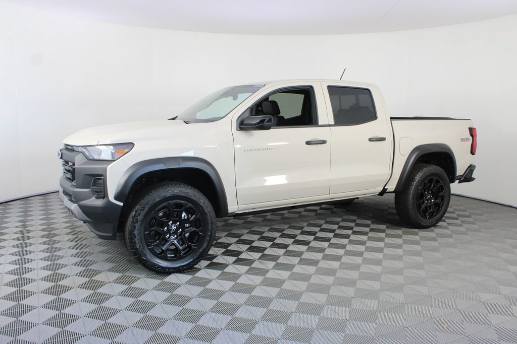 New 2026 Chevrolet Colorado Trail Boss AWD/4WD image 2
