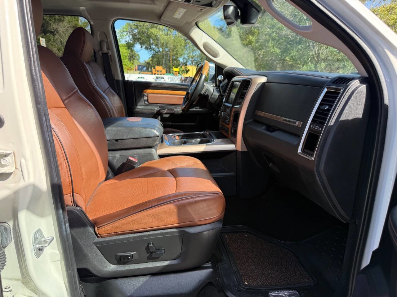 Used 2016 RAM 3500 Laramie Longhorn image 50