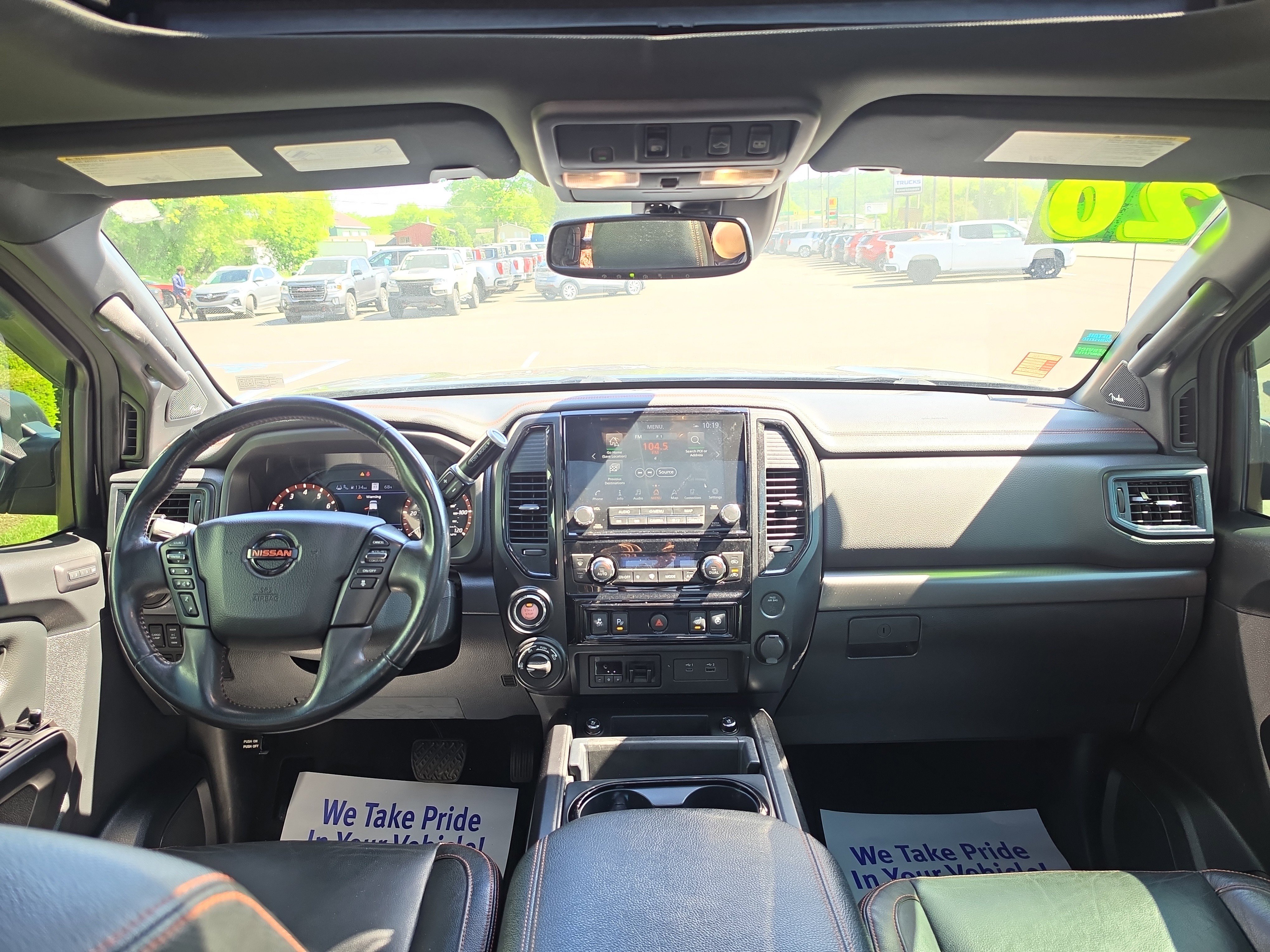 Used 2020 Nissan Titan PRO-4X w/ Pro-4x Convenience Package AWD/4WD image 15