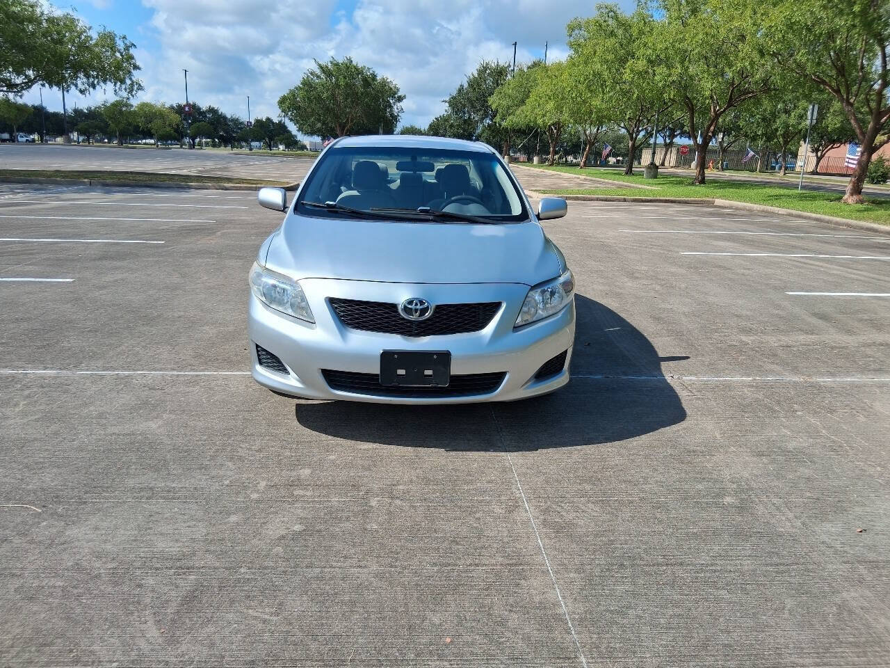 Used 2010 Toyota Corolla LE FWD image 9
