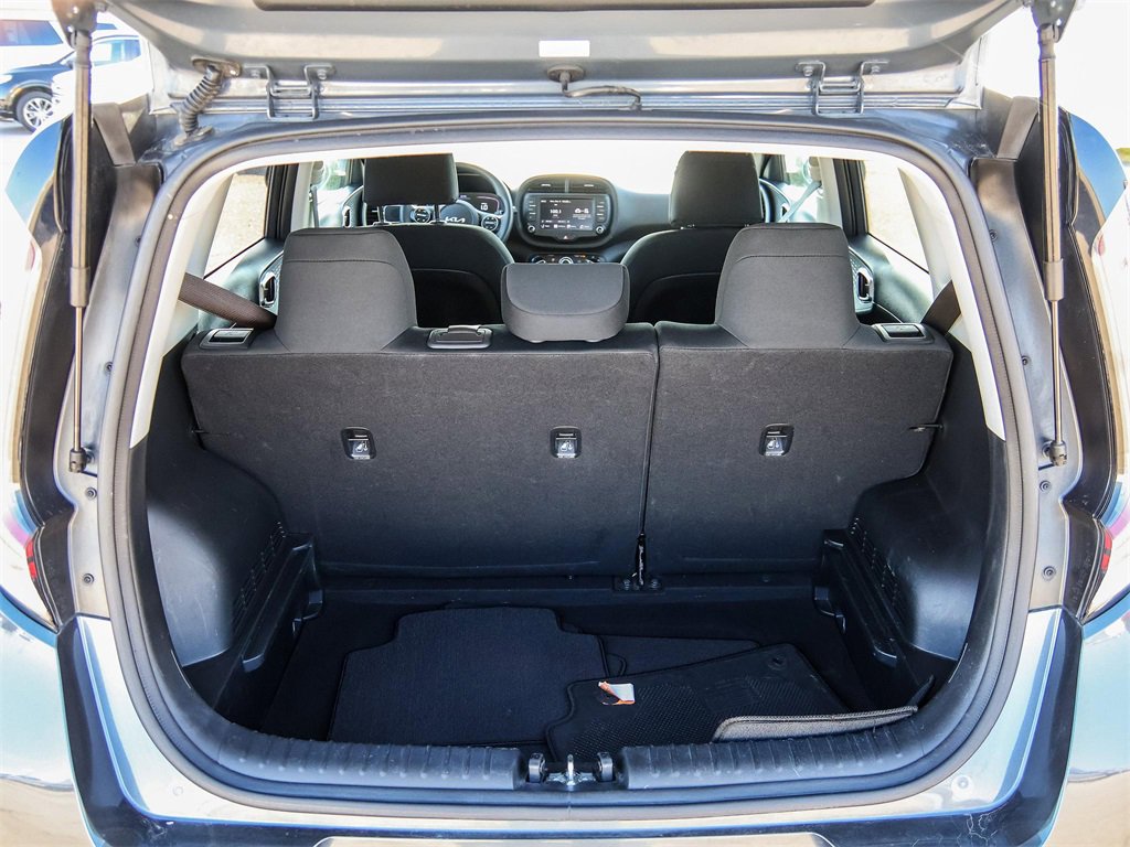 Used 2024 Kia Soul LX w/ Option Group 015 image 11