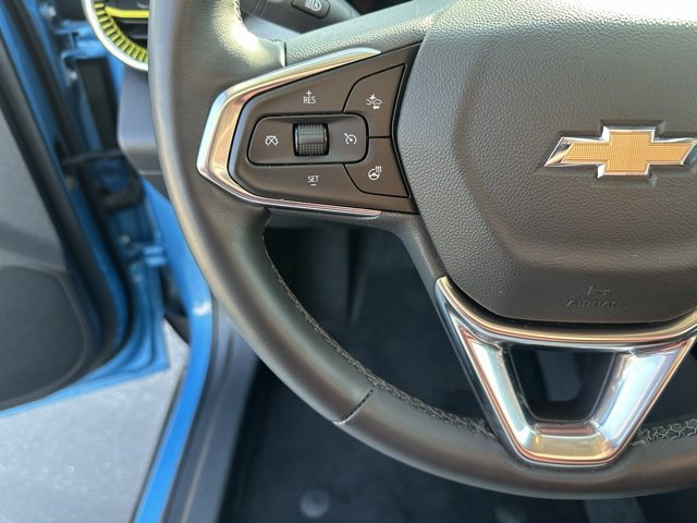 Certified 2025 Chevrolet Trax LT w/ Driver Confidence Package image 5