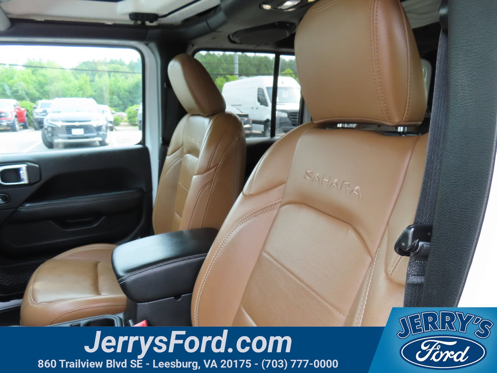 Used 2020 Jeep Wrangler Unlimited Sahara AWD/4WD image 30