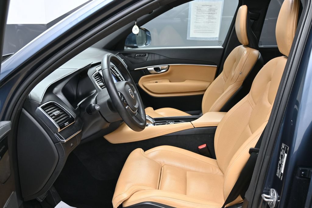 Used 2023 Volvo XC90 B6 Ultimate w/ Protection Package Premier AWD/4WD image 12