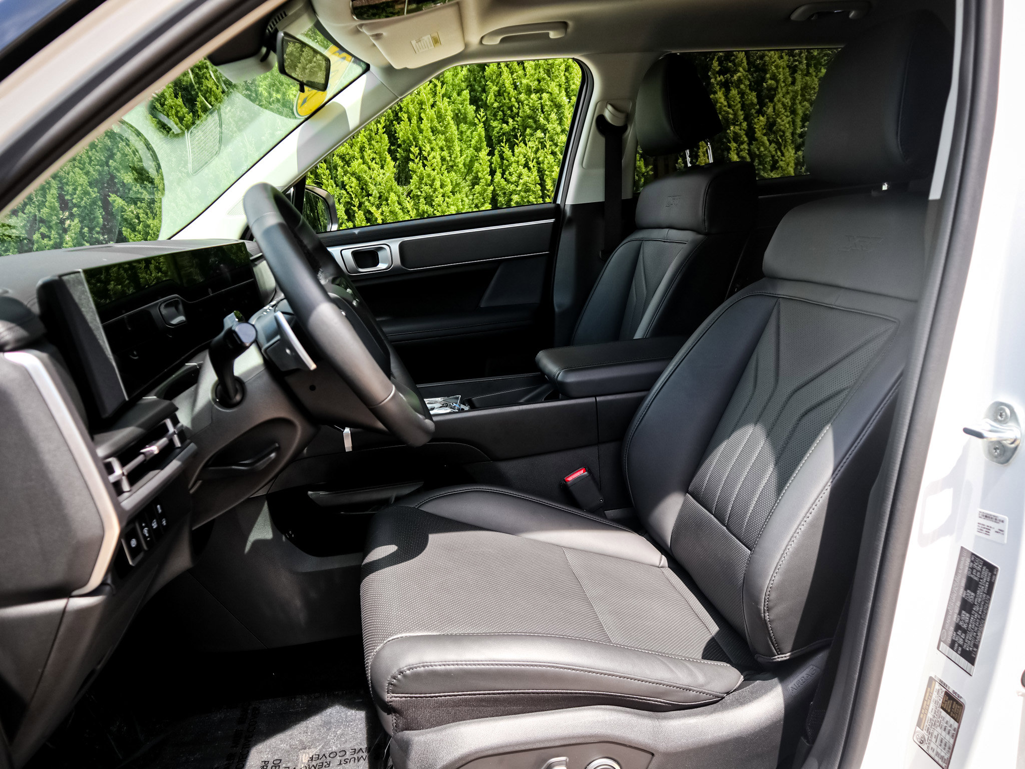 Used 2025 Hyundai Santa Fe XRT image 17