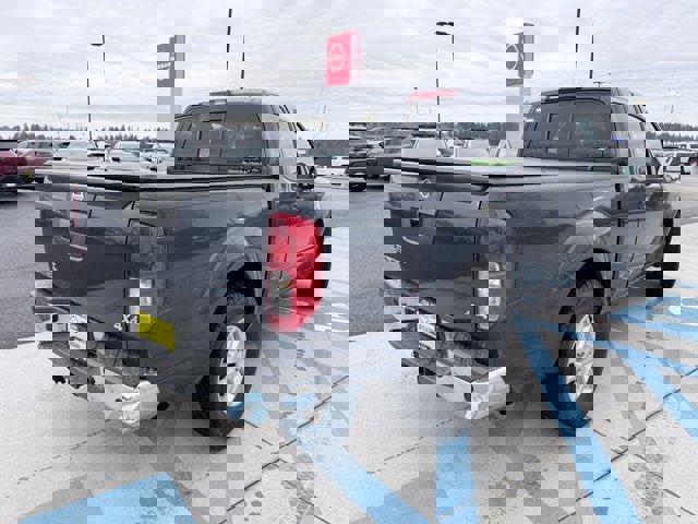 Used 2017 Nissan Frontier SV image 4