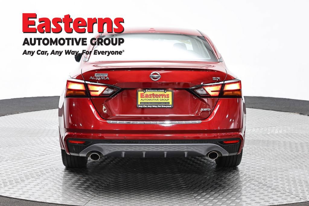 Used 2022 Nissan Altima 2.5 SR AWD/4WD image 6