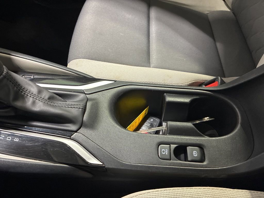 Used 2024 Toyota Corolla LE w/ LE Convenience Package image 23