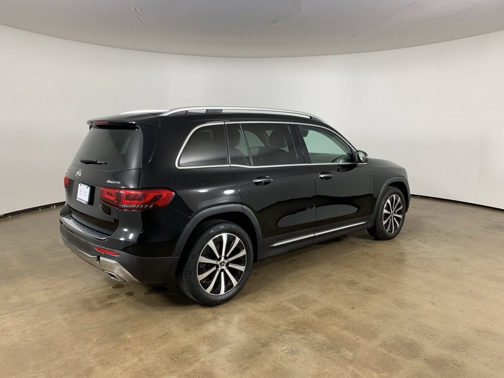 Used 2022 Mercedes-Benz GLB 250 4MATIC w/ Premium Package Lite image 8