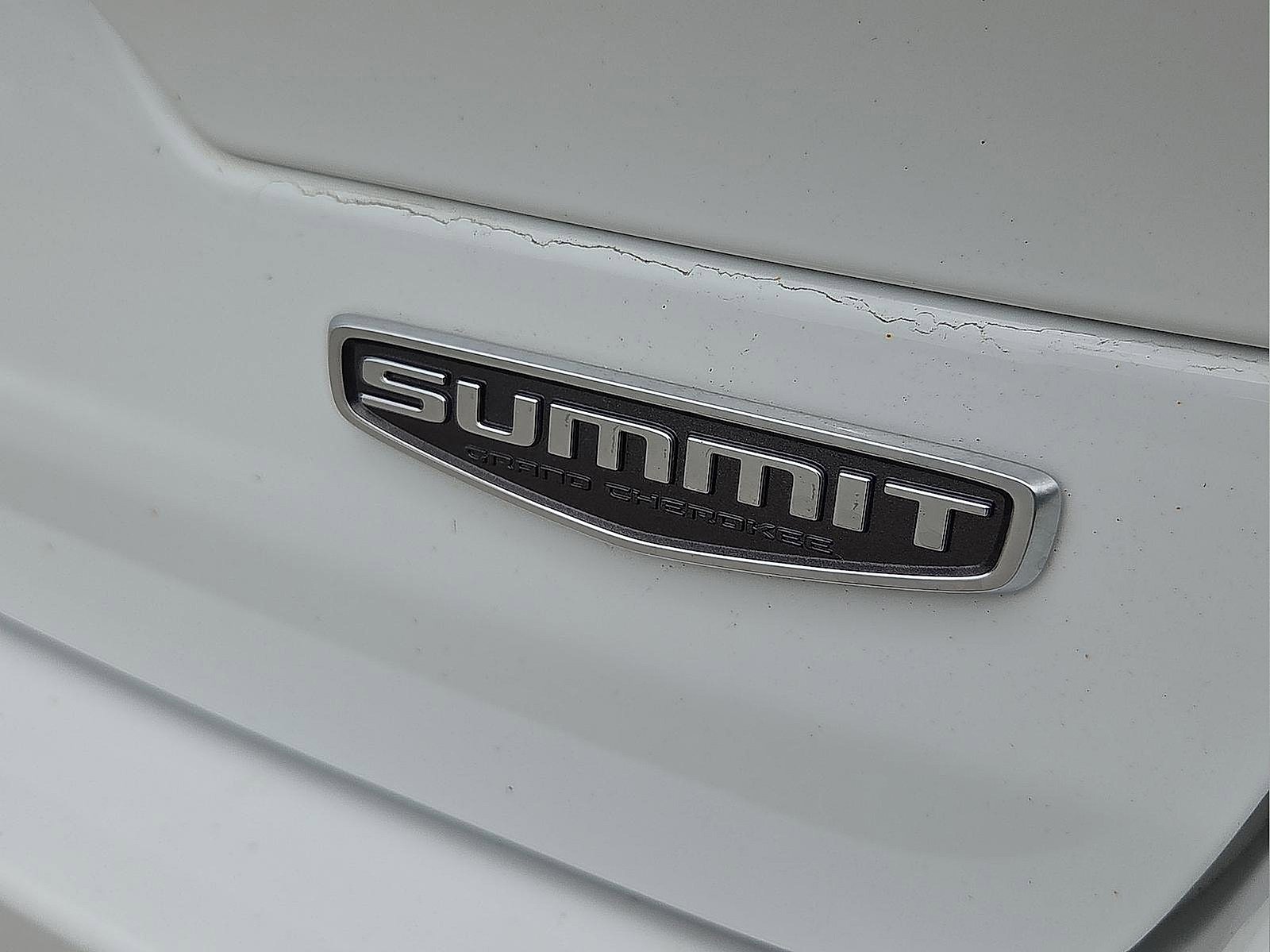 Used 2022 Jeep Grand Cherokee Summit w/ Adv Protech Group IV image 8