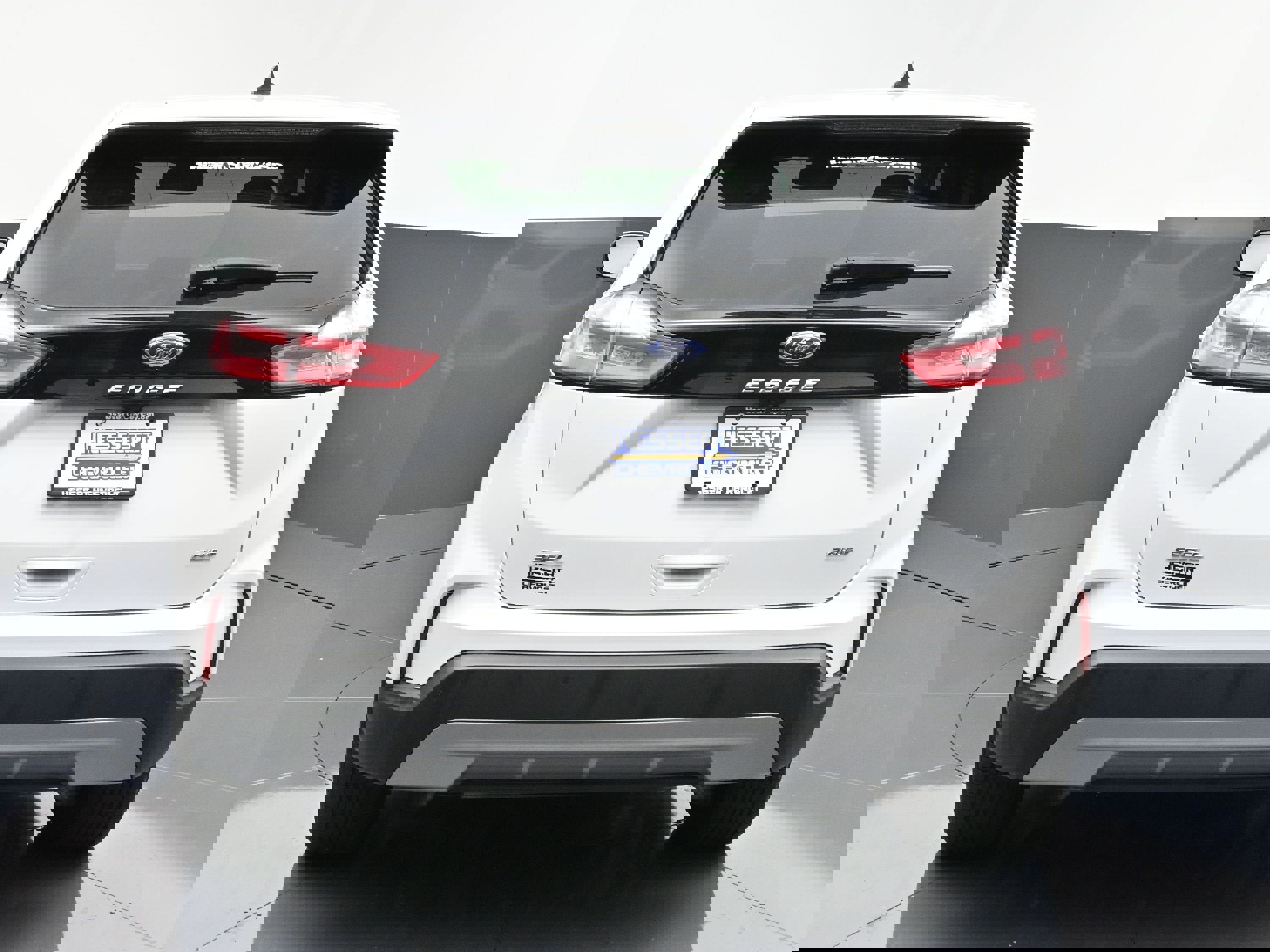 Used 2023 Ford Edge SEL image 51