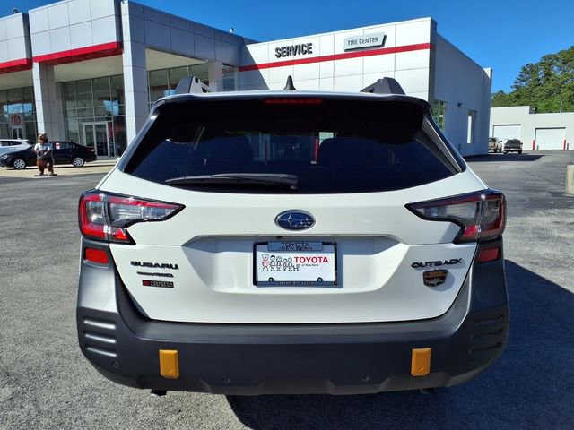 Used 2025 Subaru Outback Wilderness AWD/4WD image 2