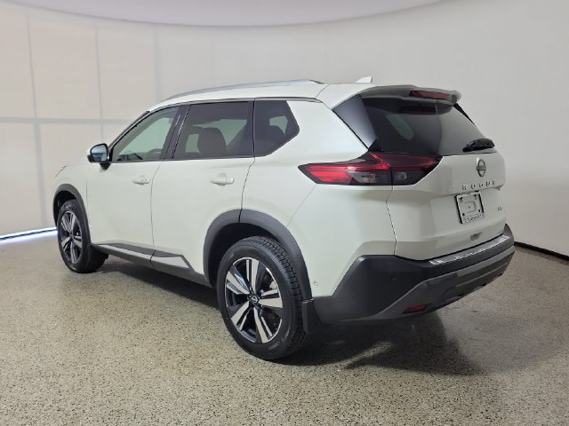 Used 2023 Nissan Rogue SL w/ SL Premium Package FWD image 7
