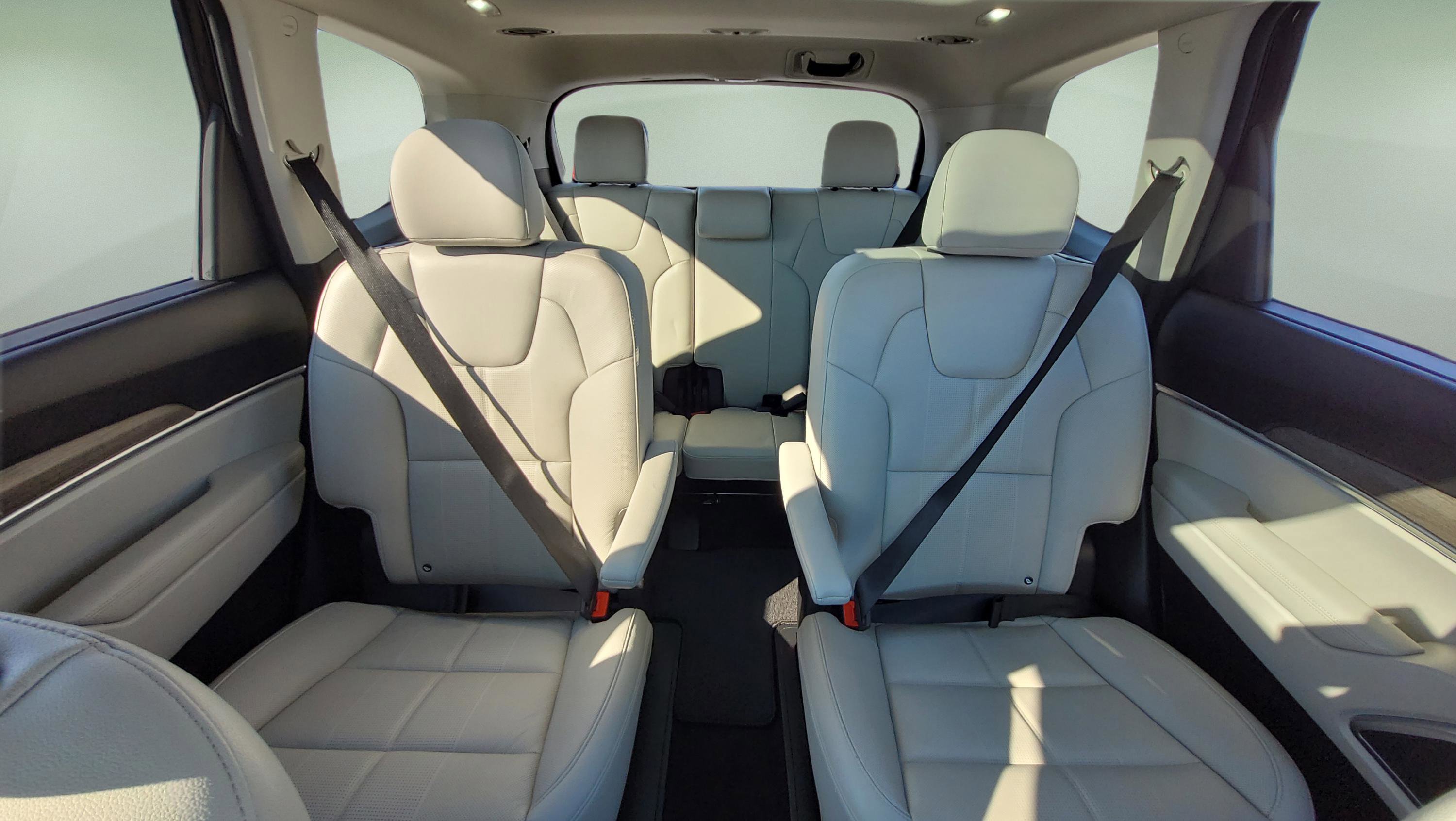 Used 2021 Kia Telluride SX w/ Nightfall Edition Package image 16