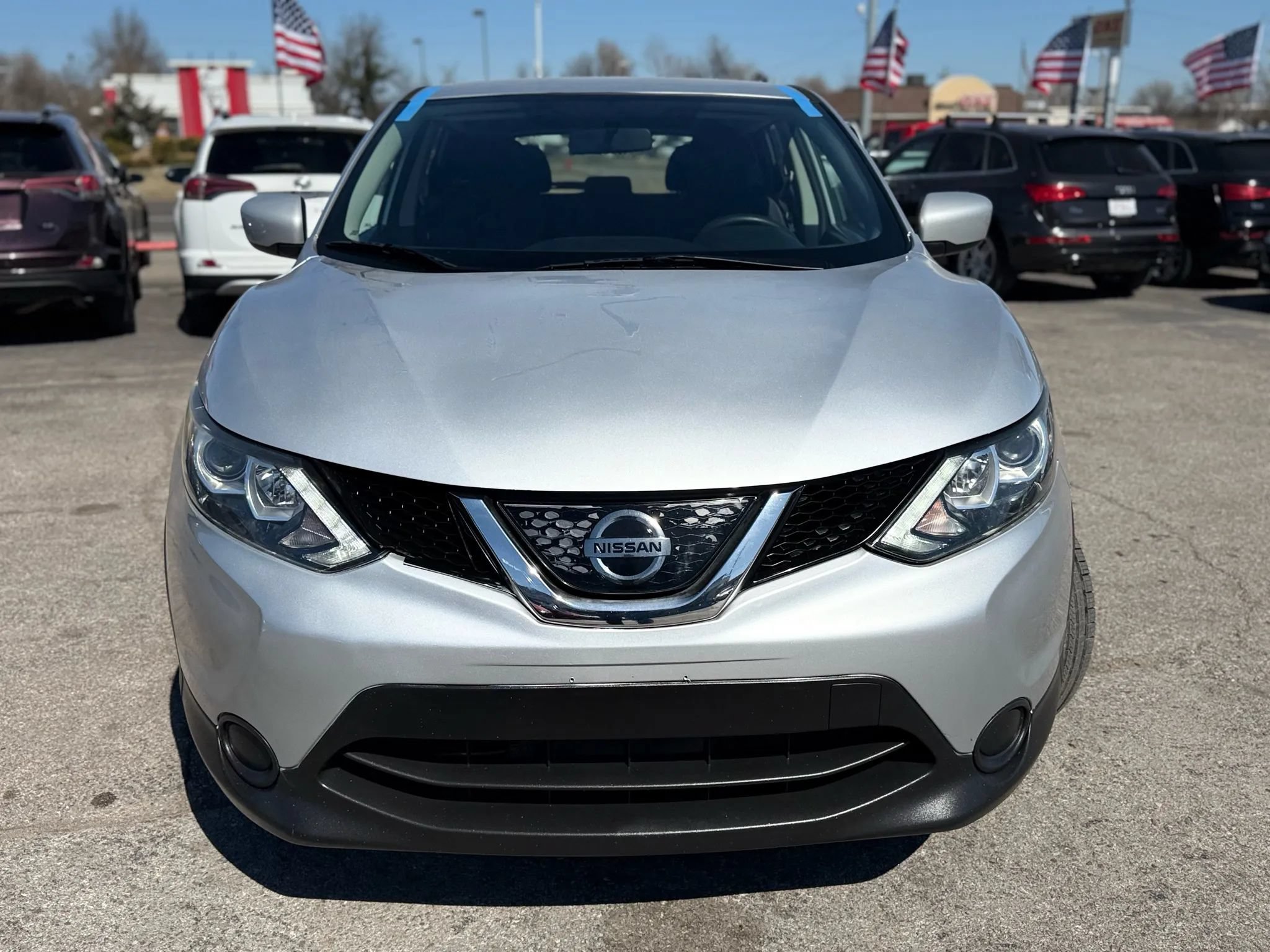 Used 2018 Nissan Rogue Sport S FWD image 8