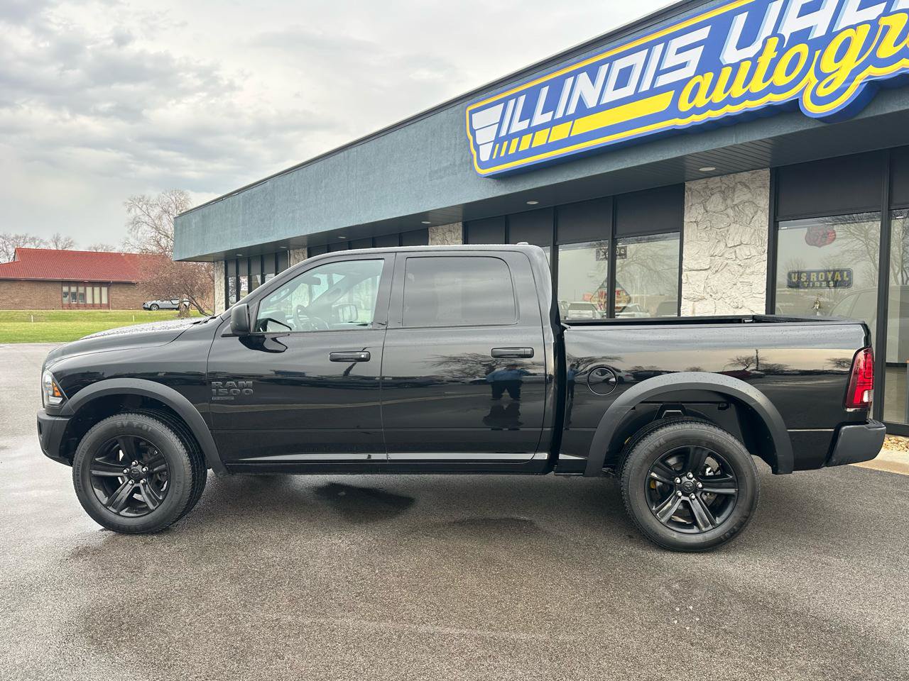 Used 2024 RAM 1500 Classic Warlock AWD/4WD image 4