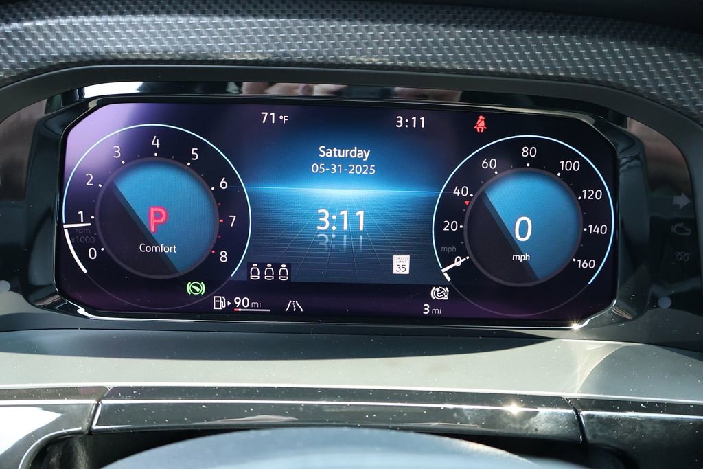 Used 2025 Volkswagen Atlas Cross Sport SEL Premium R-Line image 11