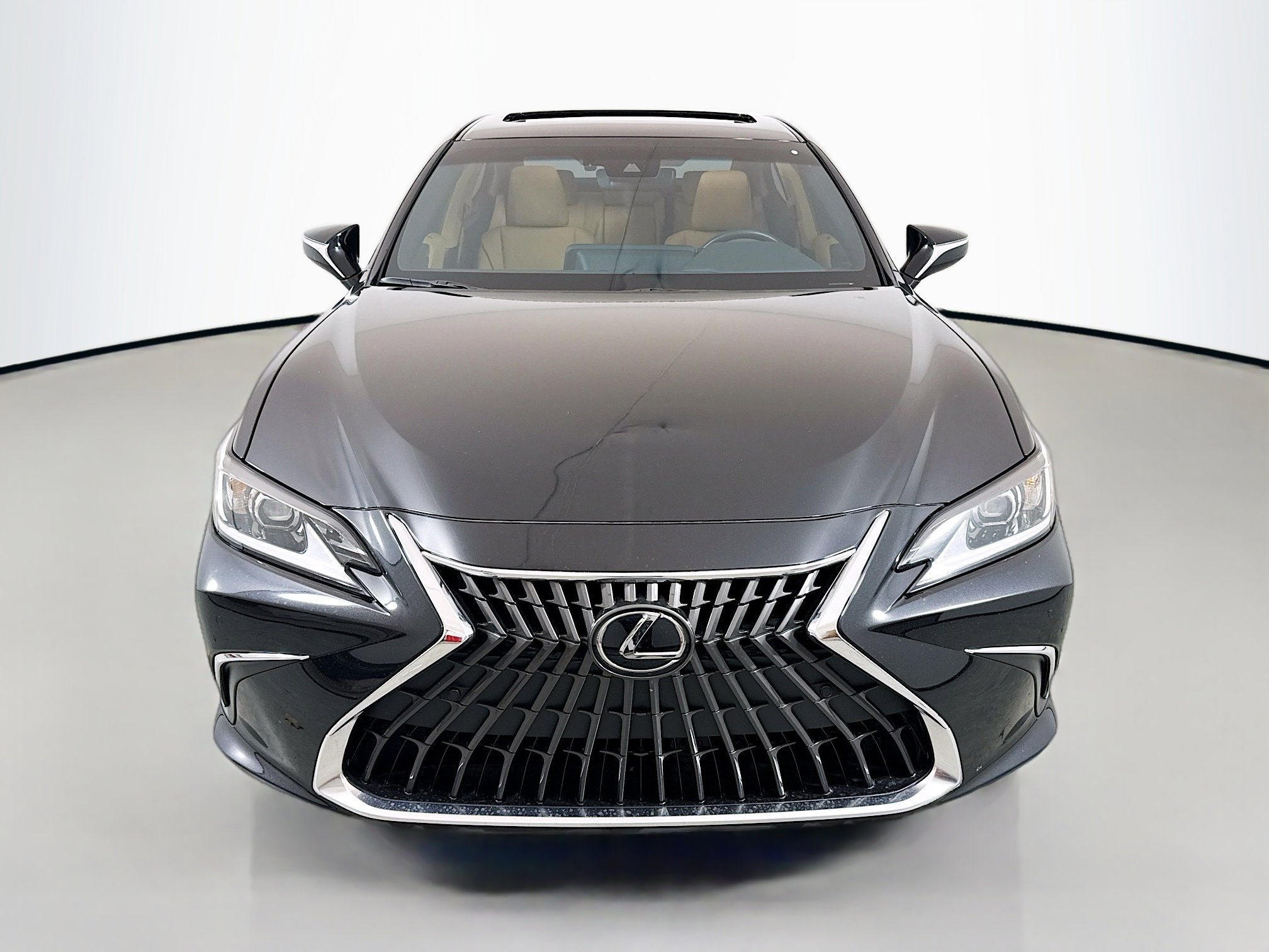 Used 2025 Lexus ES 300h w/ Premium Package image 2