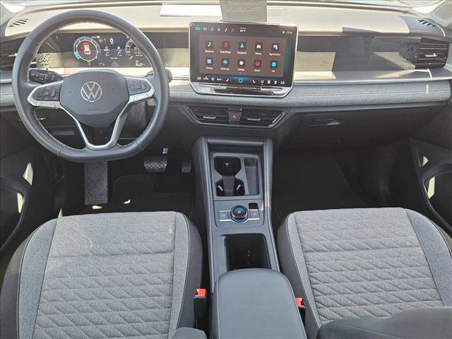 Certified 2025 Volkswagen Tiguan S FWD image 16