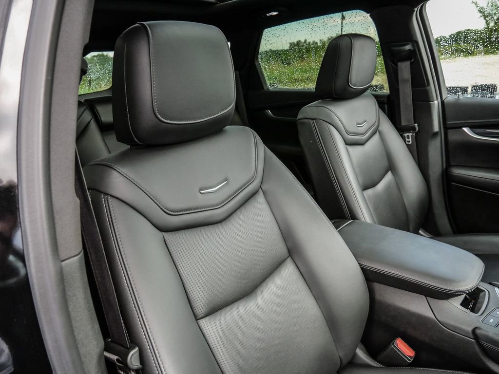 Used 2022 Cadillac XT5 Premium Luxury FWD image 18