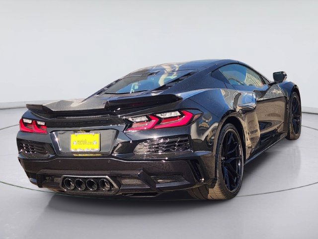 New 2027 Chevrolet Corvette Grand Sport w/ Z52 Sport Performance Package RWD image 3