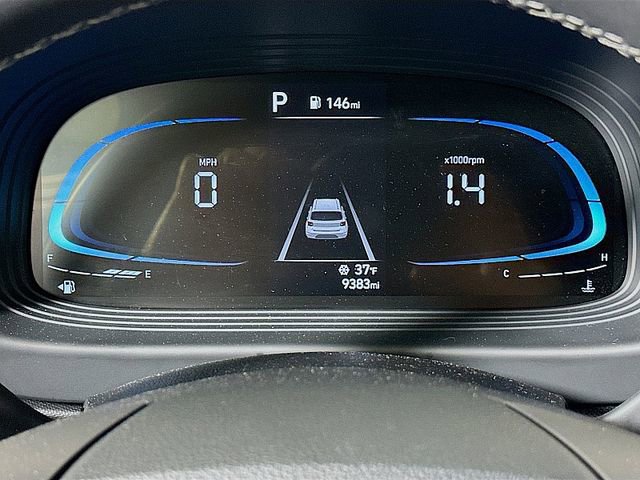 Certified 2025 Hyundai Venue SEL FWD image 16