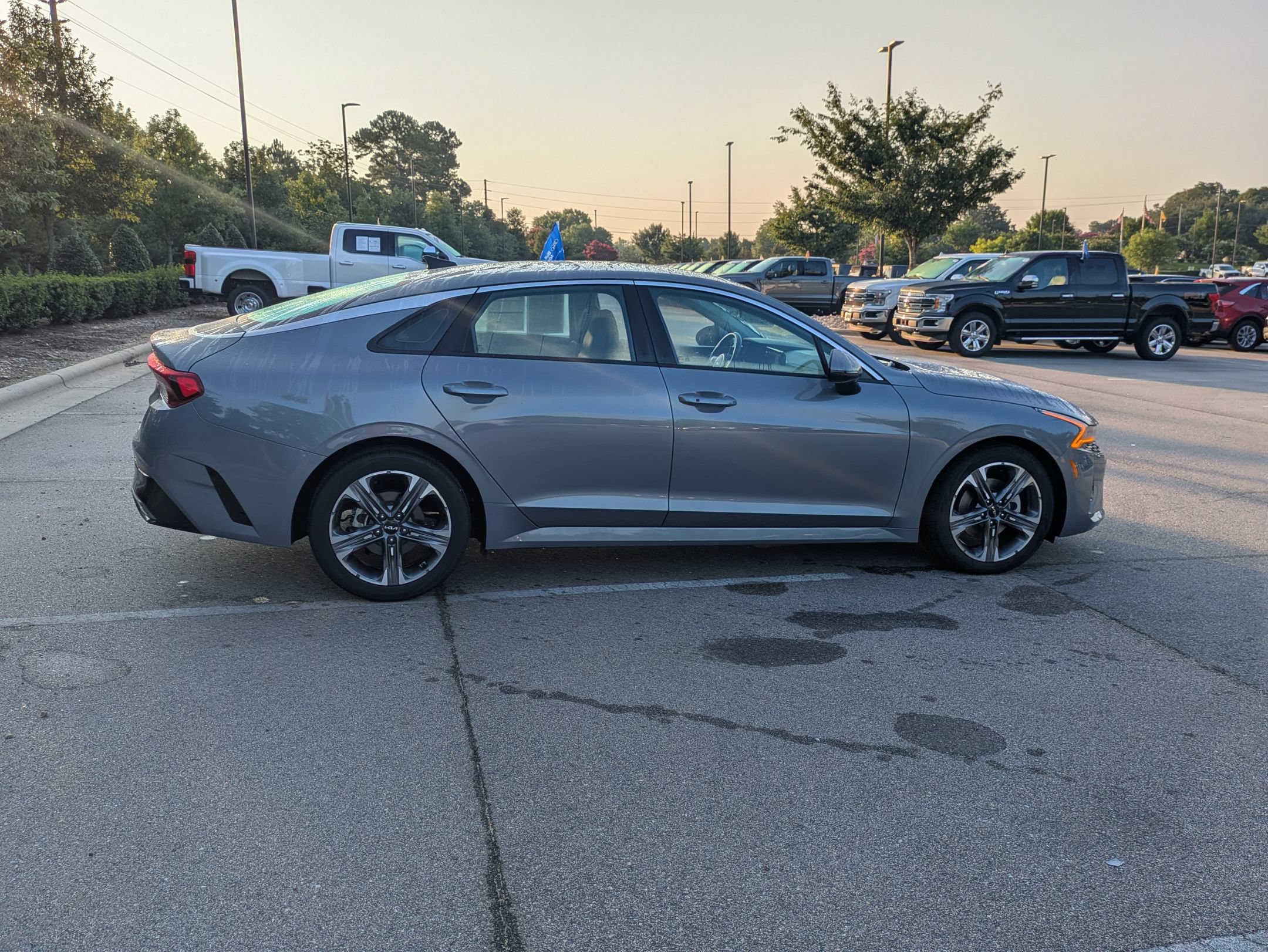 Used 2023 Kia K5 EX FWD image 3