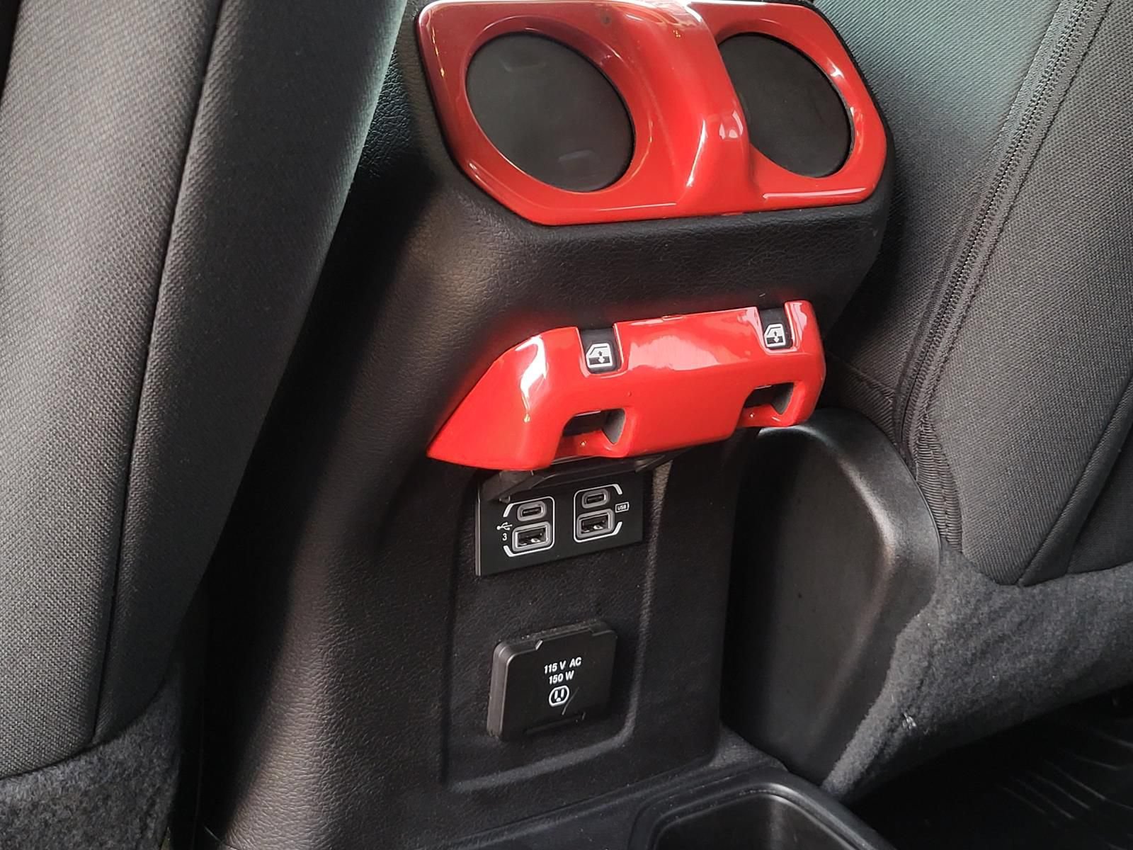 Used 2020 Jeep Wrangler Unlimited Sahara AWD/4WD image 19