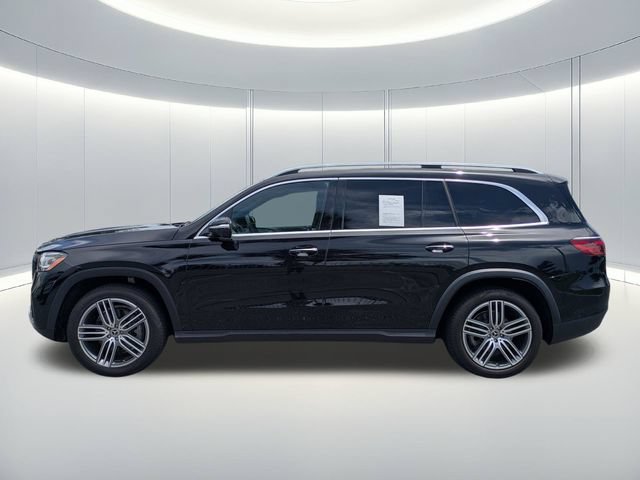 Used 2024 Mercedes-Benz GLS 450 4MATIC image 3