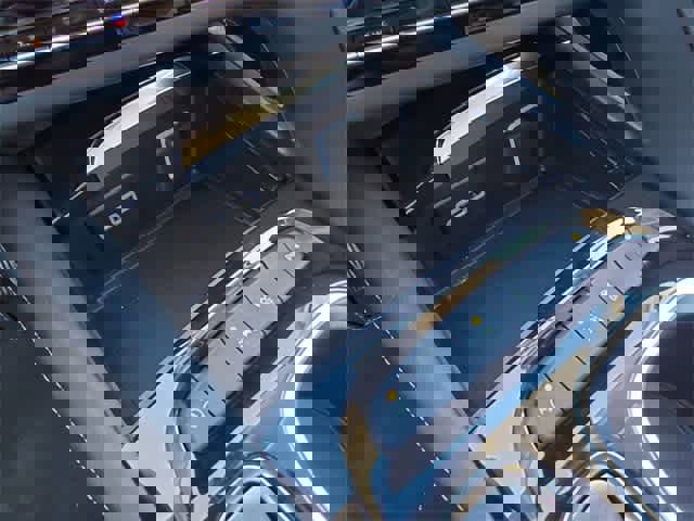 Used 2023 Buick Envision Essence image 29