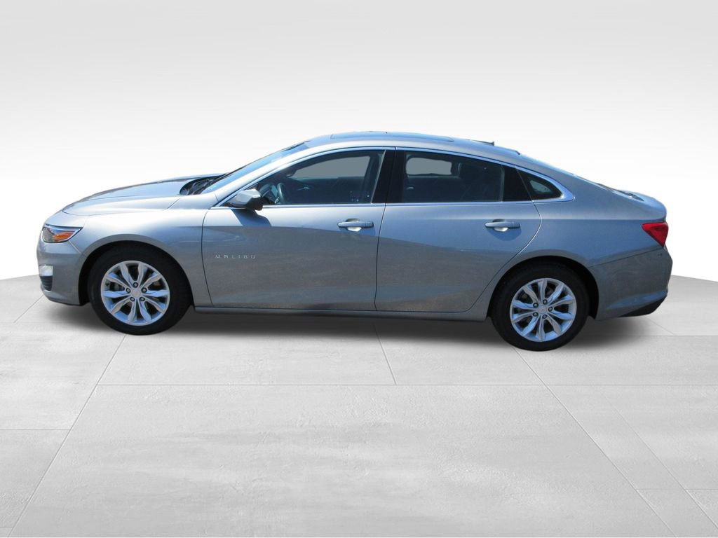 Used 2024 Chevrolet Malibu LT FWD image 2