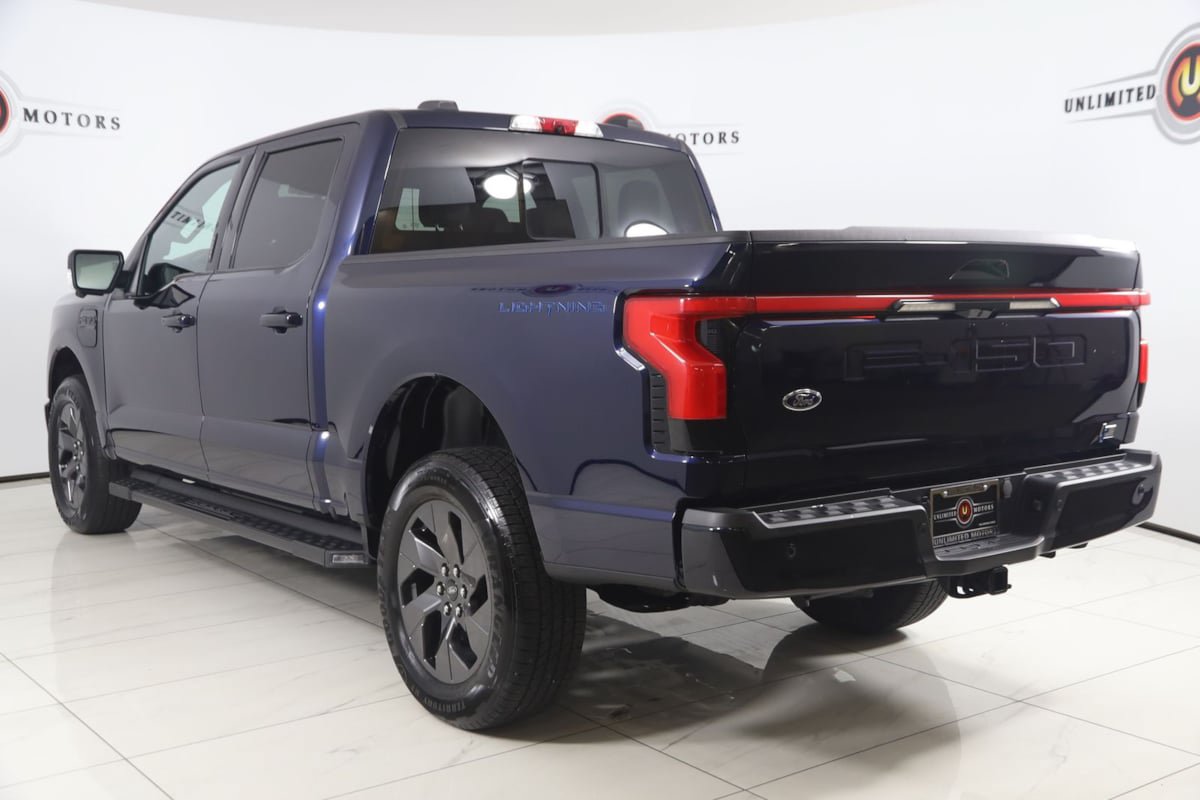 Used 2023 Ford F150 Lightning Lariat AWD/4WD image 4