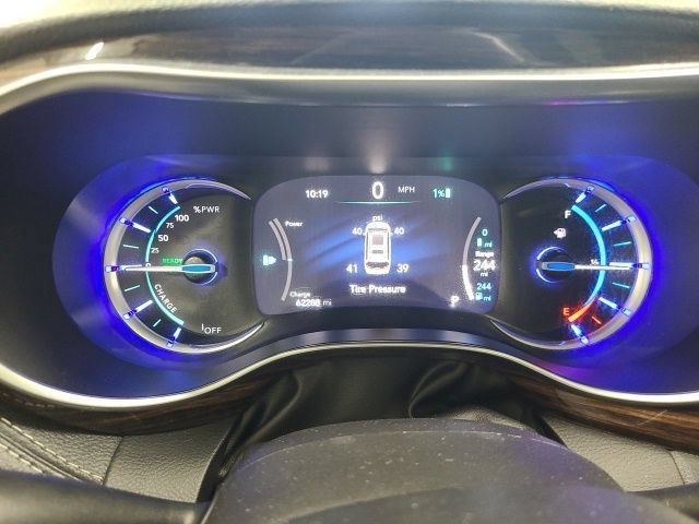 Used 2023 Chrysler Pacifica Limited FWD image 30