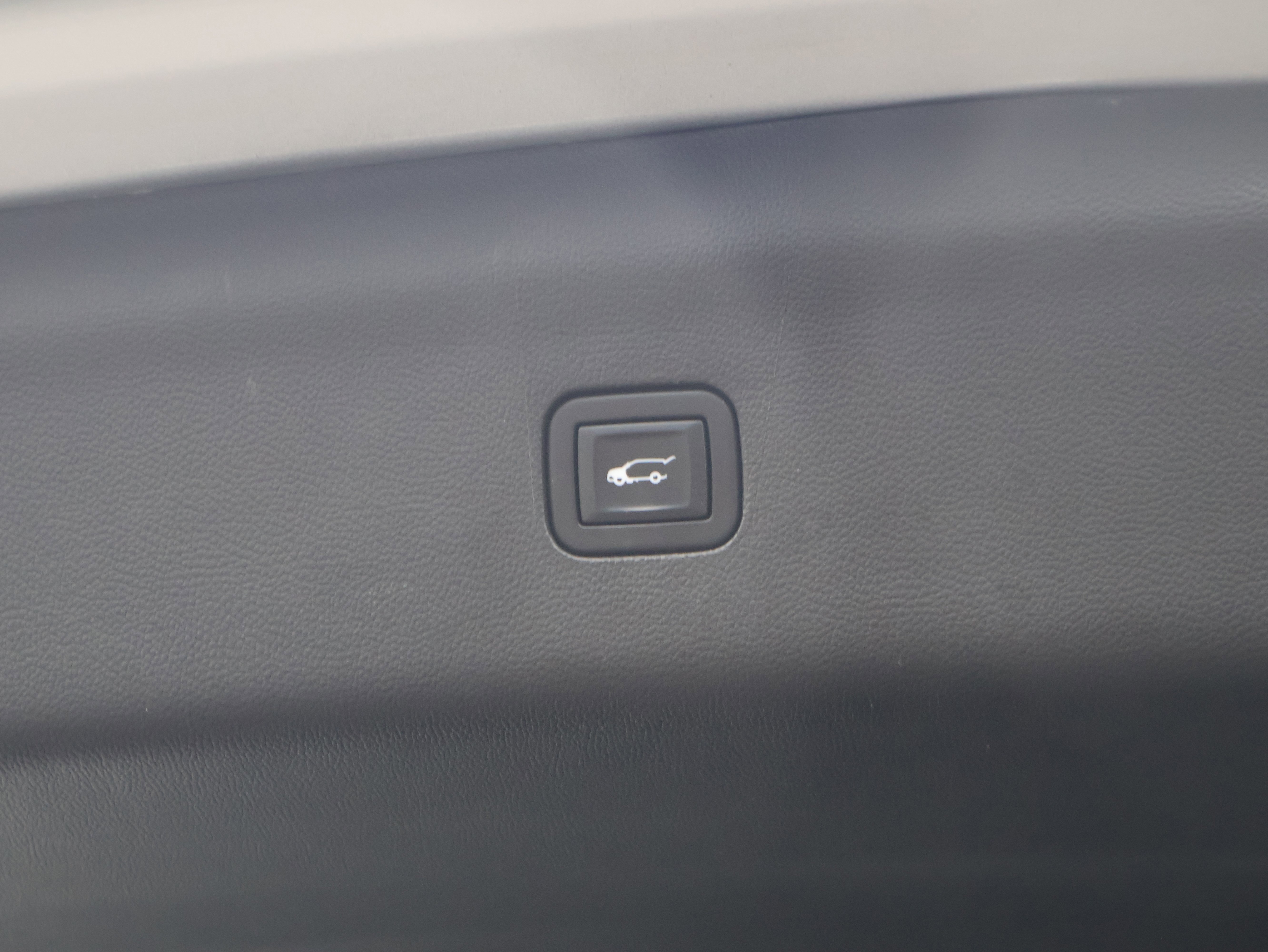 Used 2020 Buick Enclave Essence image 17