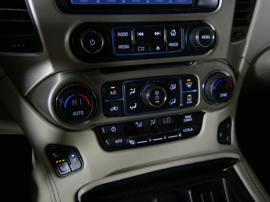 Used 2020 GMC Yukon Denali w/ Denali Ultimate Package AWD/4WD image 28
