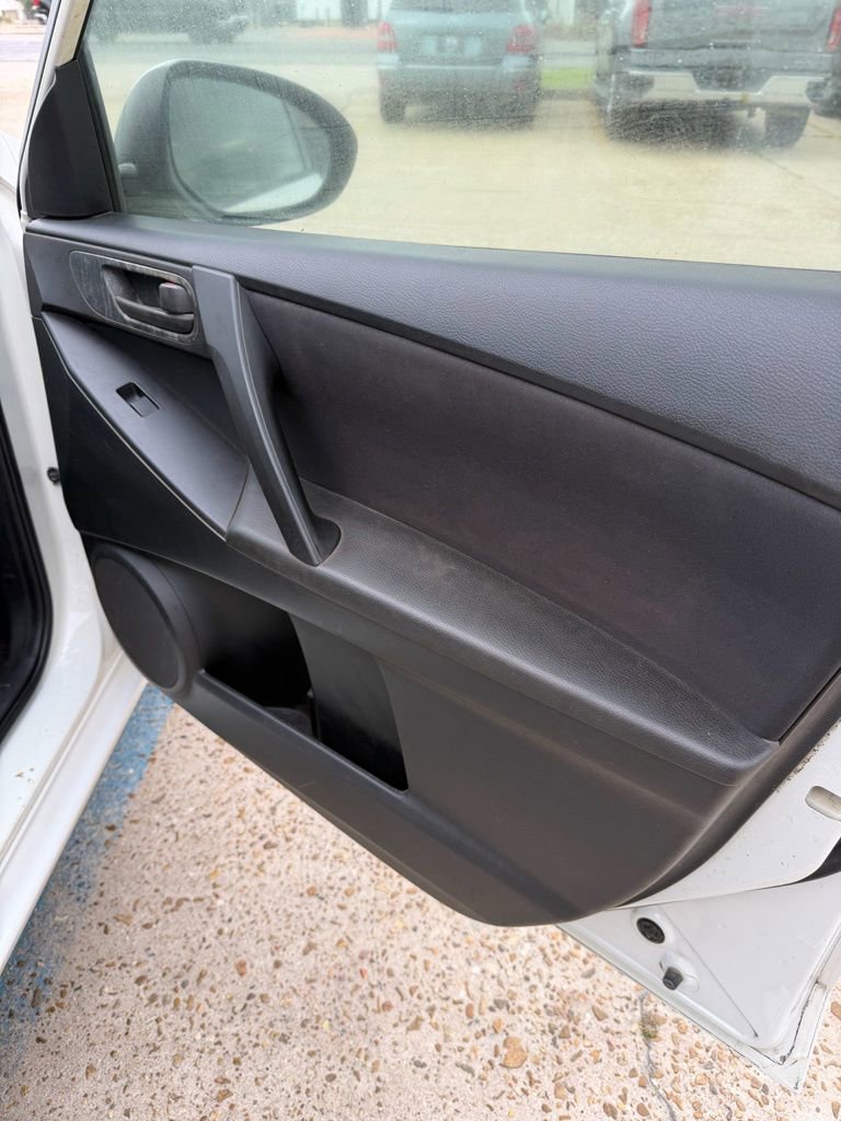 Used 2010 MAZDA MAZDA3 i Sport image 18