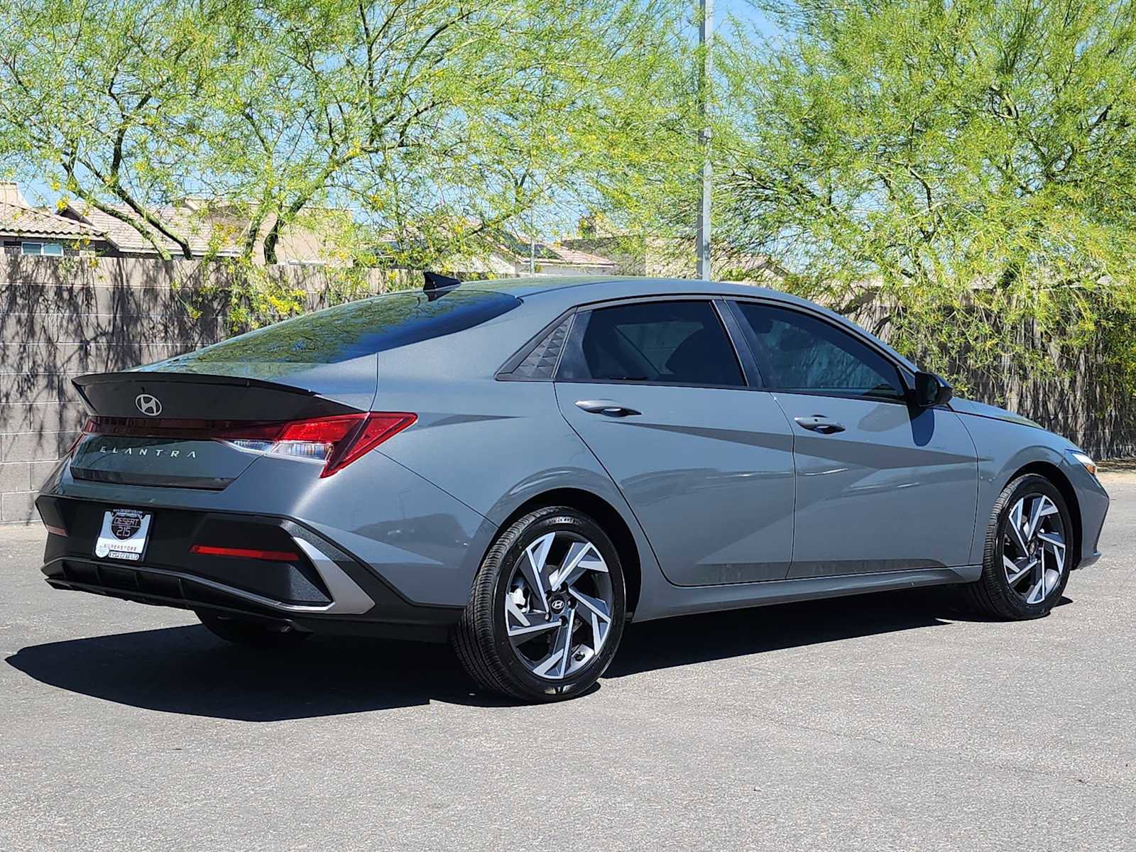 Used 2025 Hyundai Elantra Sport image 28