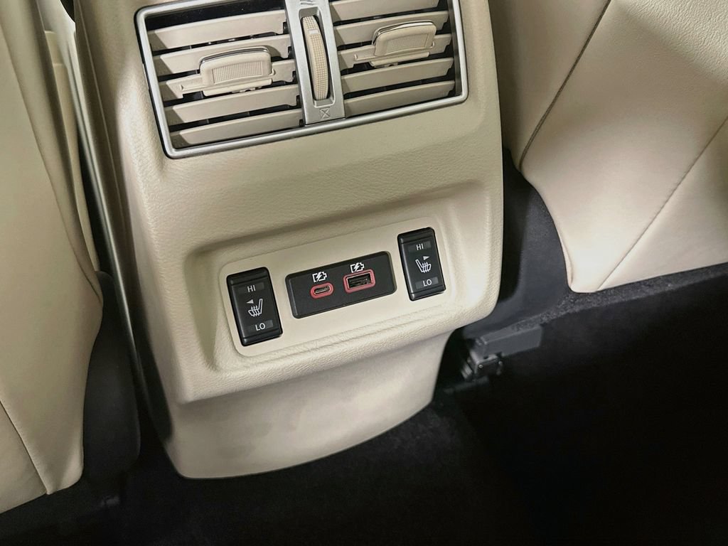 Certified 2023 Nissan Maxima Platinum w/ Sport Mat Group FWD image 34